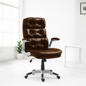 כיסא מנהלים קלאסי גב גבוה ידיות מתכוננות בצבע חום